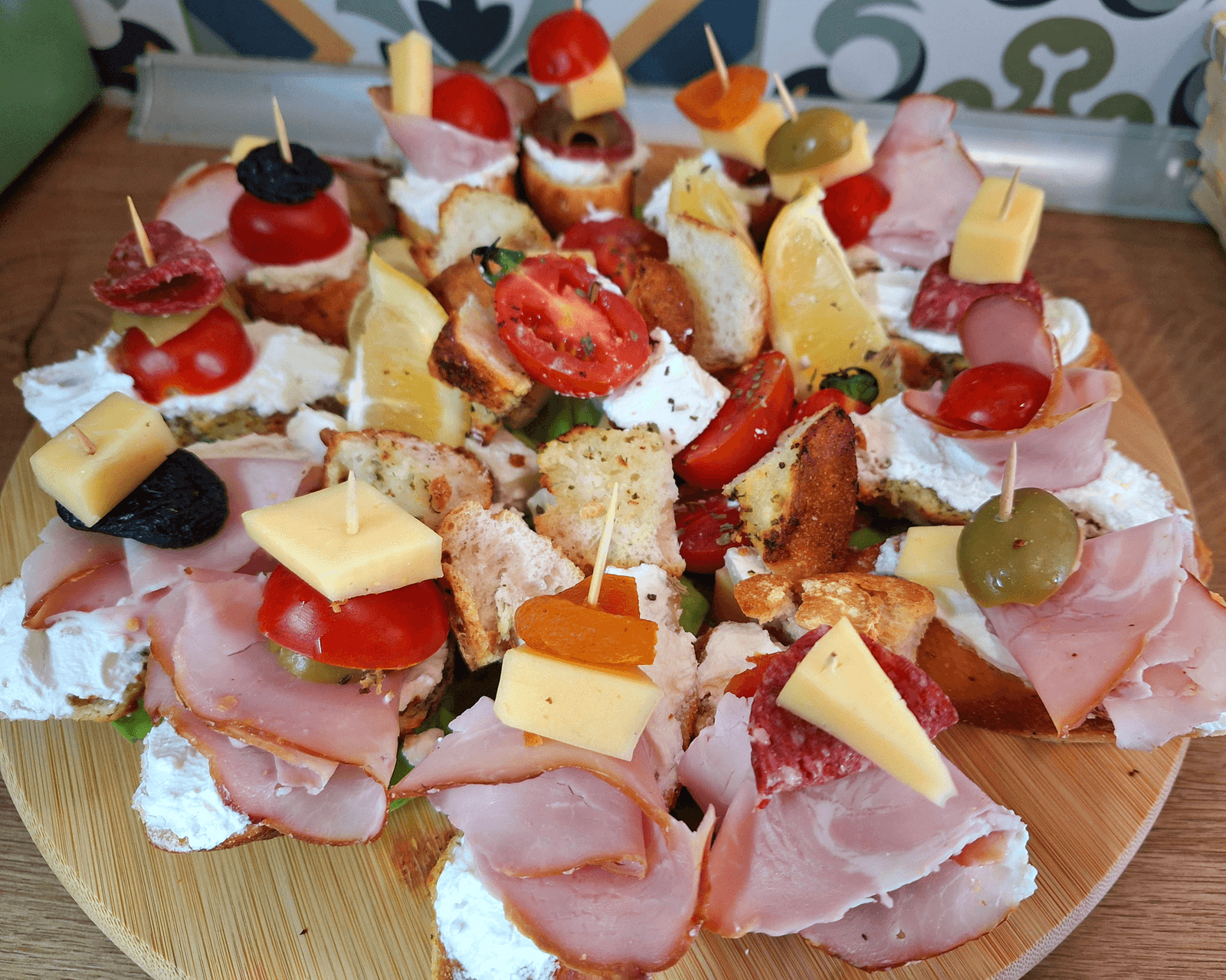 Kanapei - Ketering daska Mladenovac